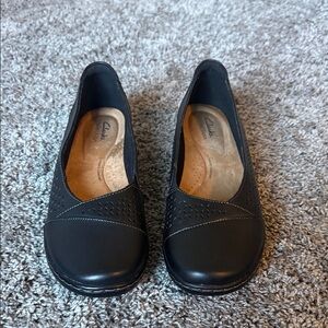 Clarks Black Perforated Slip-On Flats for Women ❤️SALE